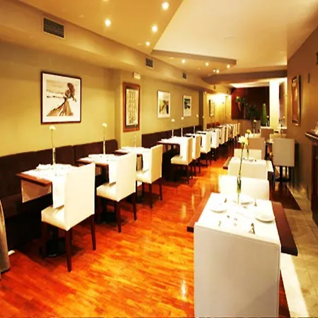 Hotell Caledonian 3*