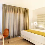 Caledonian Hotel 3*