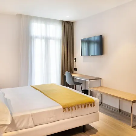 Hotel Caledonian 3*