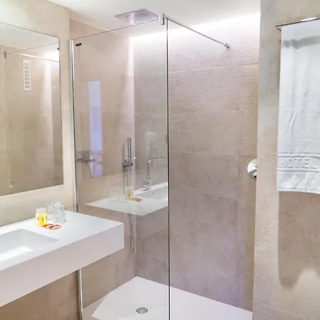 칼레도니안 3* 바르셀로나