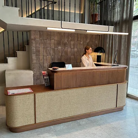 칼레도니안 호텔 3*