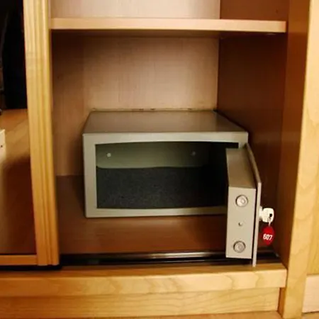 칼레도니안 호텔