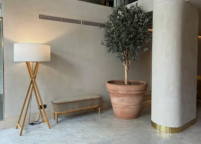 卡利多尼安酒店 3* 巴塞罗那