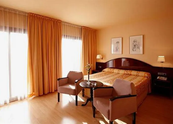 卡利多尼安酒店 酒店