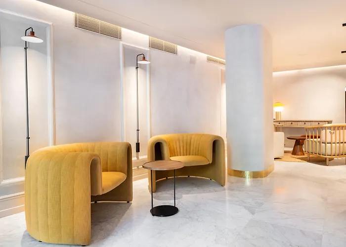 酒店 卡利多尼安酒店 3*