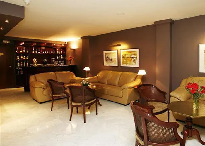 卡利多尼安酒店