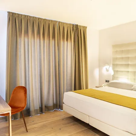 Caledonian Hotel 3*