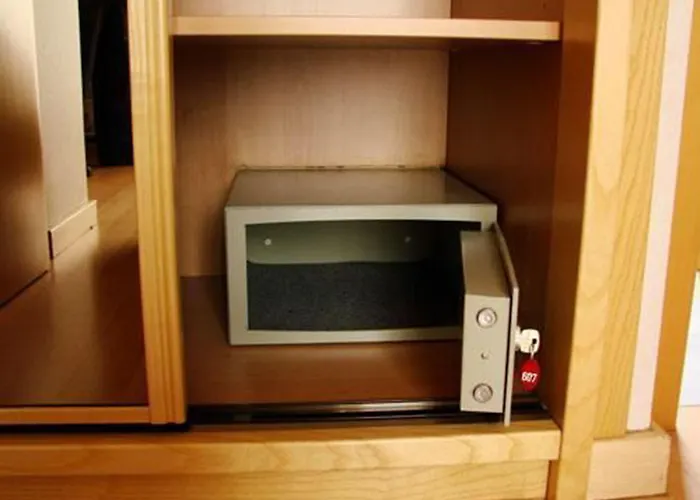 卡利多尼安酒店 酒店